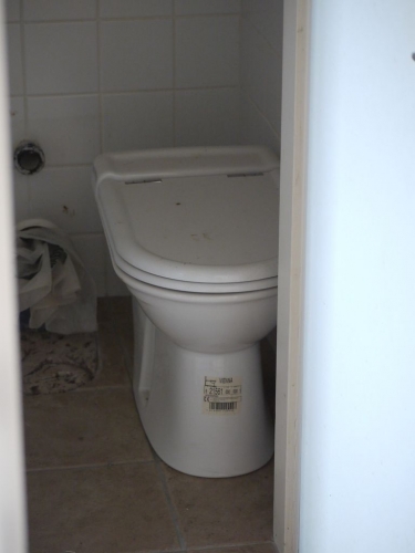 WC WC